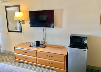 Scottish Inns and Suites - Bordentown hotel thumbnail 3