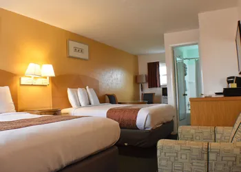 Blue Water Motel hotel thumbnail 4