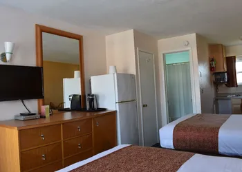Blue Water Motel hotel thumbnail 6