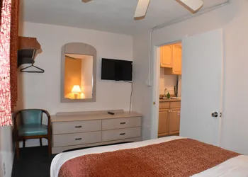 Blue Water Motel hotel thumbnail 7