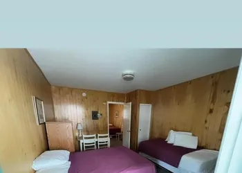 Boardwalk Sand & Surf Inn Oceanfront hotel thumbnail 4