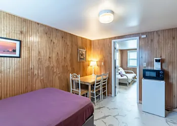 Boardwalk Sand & Surf Inn Oceanfront hotel thumbnail 7