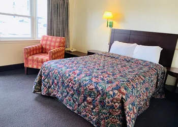 Express Inn hotel thumbnail 3