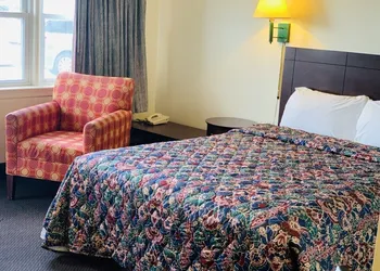 Express Inn hotel thumbnail 5
