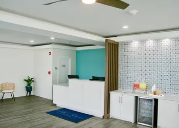 Hotel Cabana Oceanfront/ Boardwalk hotel thumbnail 2