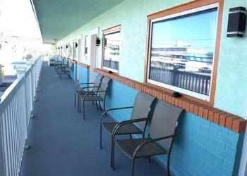 Beachside Resort hotel thumbnail 5