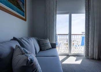 Mahalo Diamond Beach hotel thumbnail 7