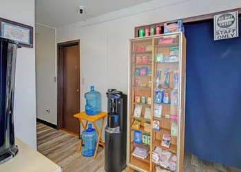 Motel 10 hotel thumbnail 2