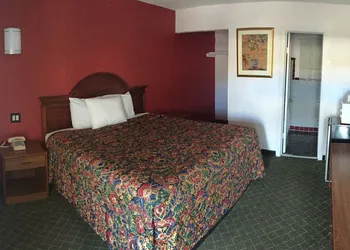 Mayo Inn hotel thumbnail 7