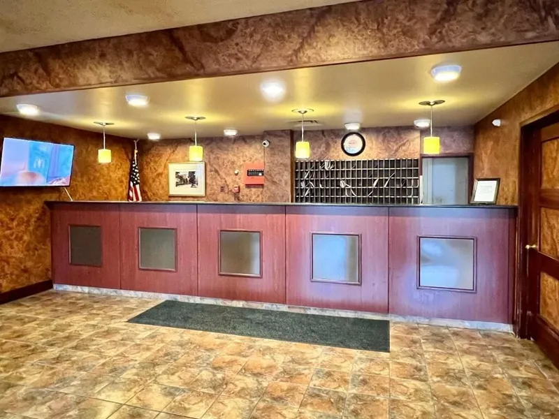 Lenox Hotel and Suites hotel detail image 2
