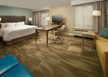 Hampton Inn & Suites Syracuse/Carrier Circle hotel thumbnail 8