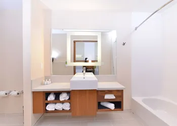 SpringHill Suites Raleigh Cary hotel thumbnail 8