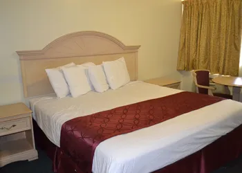 Passport Inn - By The Falls NY hotel thumbnail 5