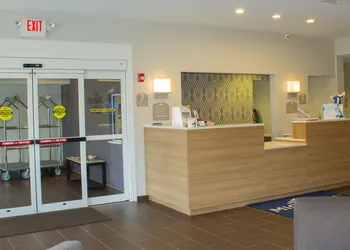 Microtel by Wyndham Penn Yan Finger Lakes Region hotel thumbnail 2