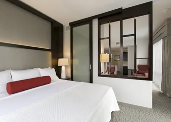 Cambria Hotel & Suites - White Plains Downtown hotel thumbnail 6