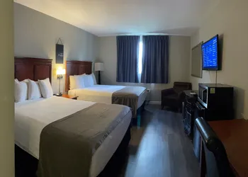 Carolina Pine Inn hotel thumbnail 4