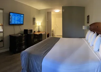 Carolina Pine Inn hotel thumbnail 5