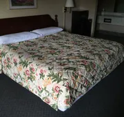 Highway Inn hotel detail image 7