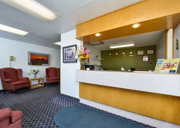 Super 8 by Wyndham Minot Airport hotel thumbnail 2