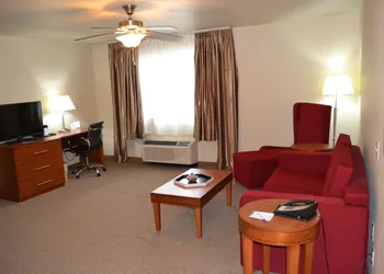 Baymont by Wyndham Grand Forks hotel thumbnail 4