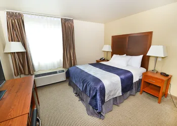 Baymont by Wyndham Grand Forks hotel thumbnail 7