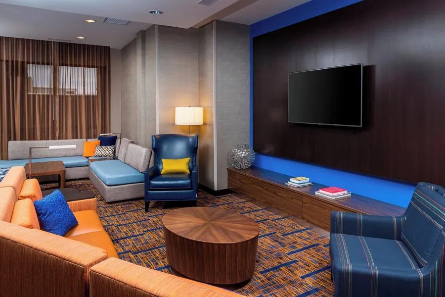 Courtyard by Marriott Bismarck North hotel detail image 2