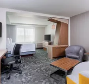 Courtyard by Marriott Bismarck North hotel detail image 4