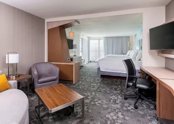 Courtyard by Marriott Bismarck North hotel thumbnail 5