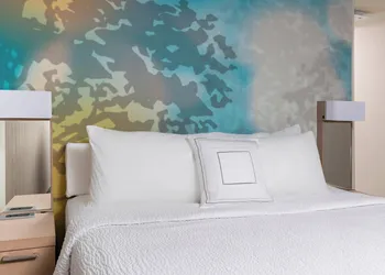 Courtyard by Marriott Bismarck North hotel thumbnail 6