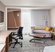 Courtyard by Marriott Bismarck North hotel detail image 7