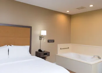 Hampton Inn & Suites Mansfield-South @ I-71 hotel thumbnail 7