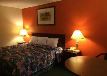 Relax Inn Henryetta hotel thumbnail 4