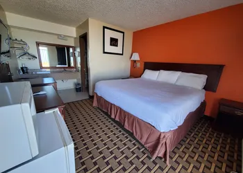 Relax Inn Henryetta hotel thumbnail 6