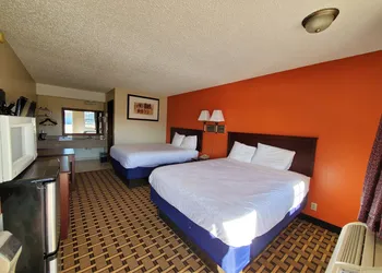 Relax Inn Henryetta hotel thumbnail 8