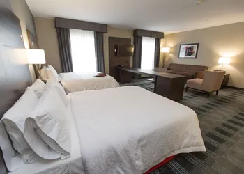 Hampton Inn & Suites Oklahoma City Airport hotel thumbnail 3