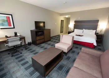 Hampton Inn & Suites Oklahoma City Airport hotel thumbnail 5