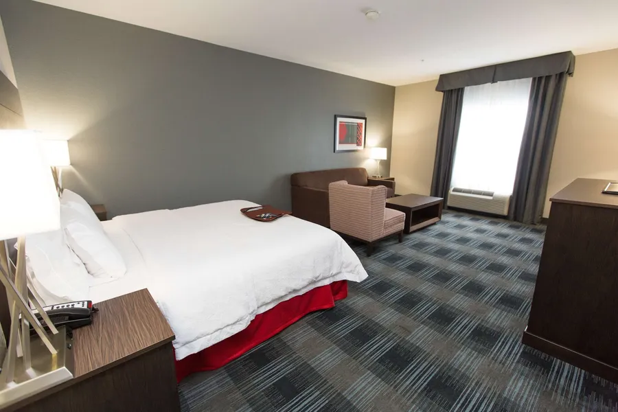 Hampton Inn & Suites Oklahoma City Airport hotel detail image 6