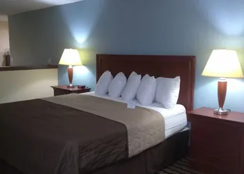 Expo Inn Hotel hotel thumbnail 8