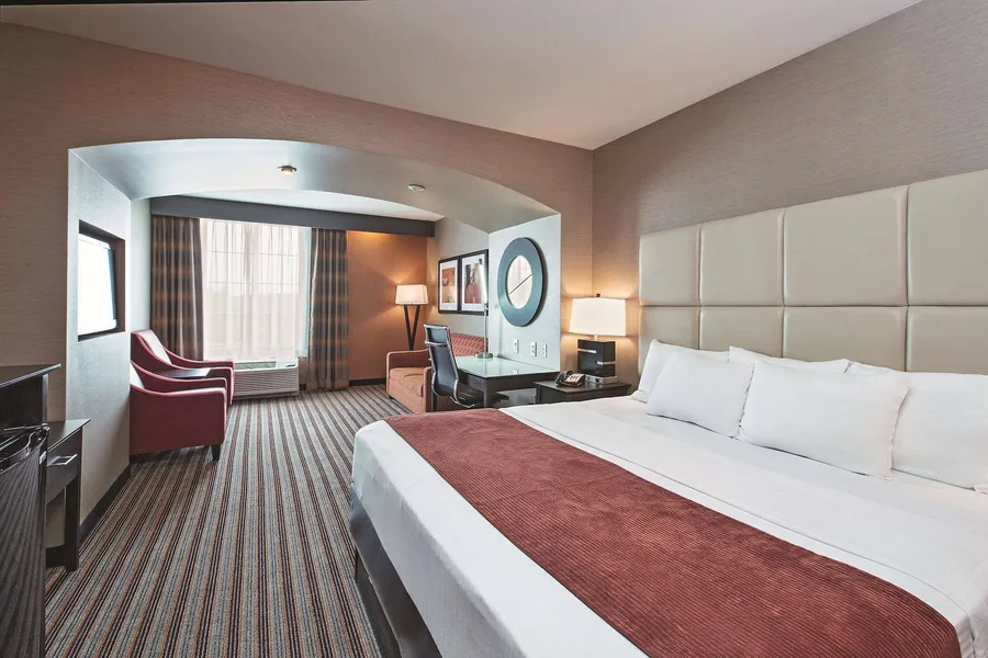 La Quinta Inn & Suites by Wyndham Harrisburg-Hershey hotel detail image 6