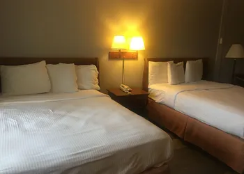 Relax Inn hotel thumbnail 7