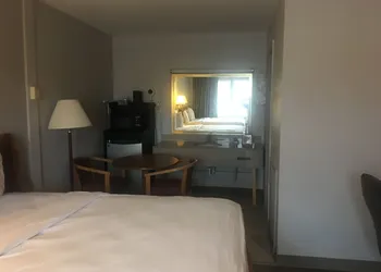 Relax Inn hotel thumbnail 8