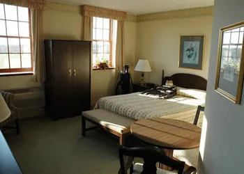Guest Quarters at The Bridges Golf Club hotel thumbnail 2