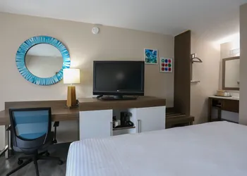 Oasis Inn hotel thumbnail 5