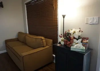 Harvest Drive Family Inn hotel thumbnail 3