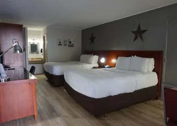 Harvest Drive Family Inn hotel thumbnail 7