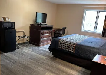 Wickford Motor Inn hotel thumbnail 6