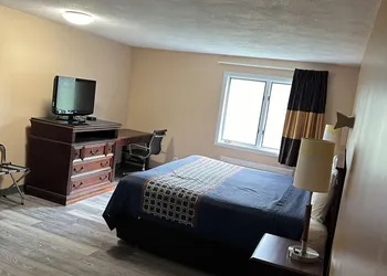 Wickford Motor Inn hotel thumbnail 7