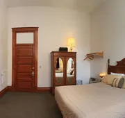 Town Hall Inn hotel detail image 3