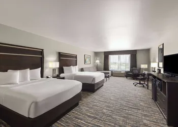 La Quinta Inn & Suites by Wyndham Sioux Falls hotel thumbnail 7