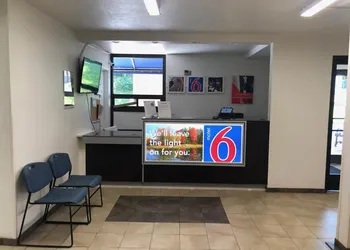 Motel 6 Nashville, TN - Airport hotel thumbnail 3
